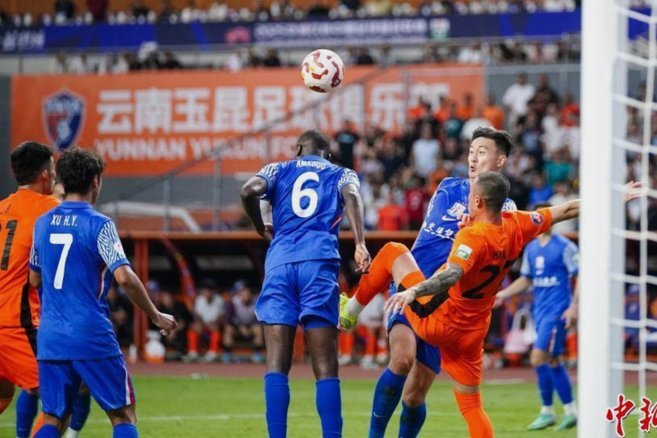中超：玉昆1-0申花，奥斯卡头球制胜，申花四轮不胜