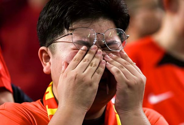 笑不活了！韩媒拿库拉索cue国足，我居然连嘴都还不了？