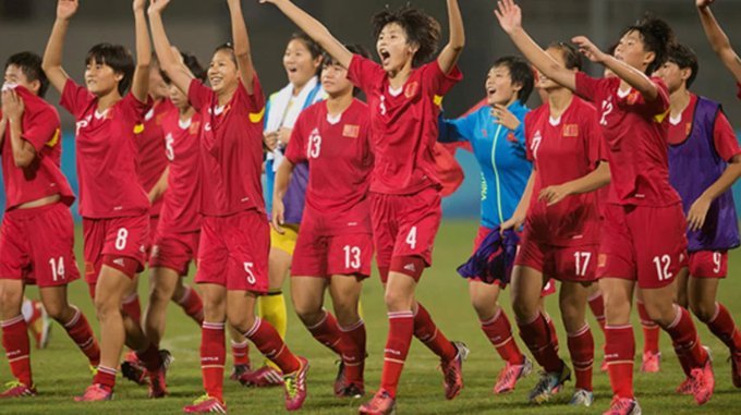 中国驻西班牙大使馆接见中国足球小将